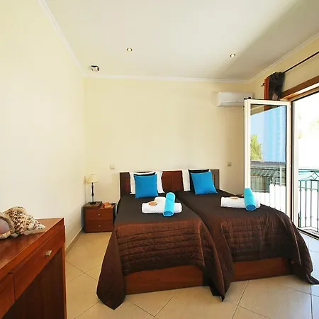 别墅 Villa In Albufeira With Private Pool & Beaches *