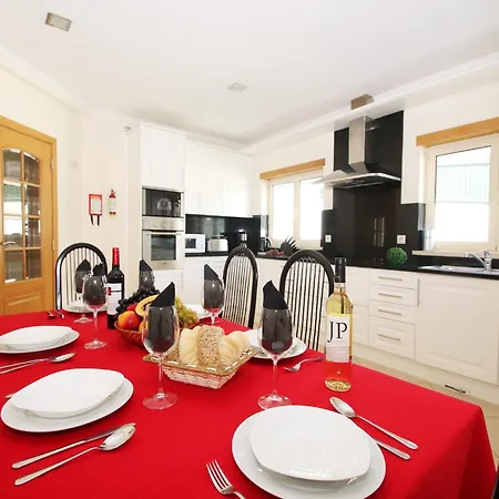 Villa In Albufeira With Private Pool & Beaches * 阿尔布费拉