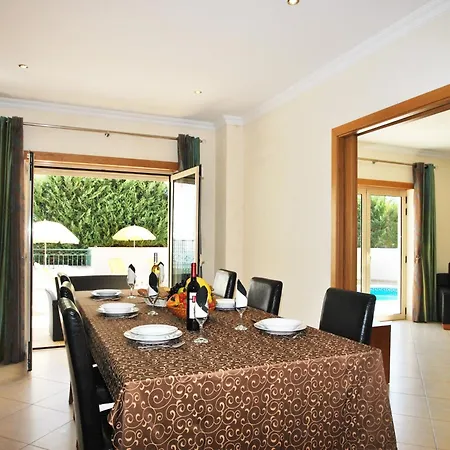 Villa In Albufeira With Private Pool & Beaches * Албуфейра