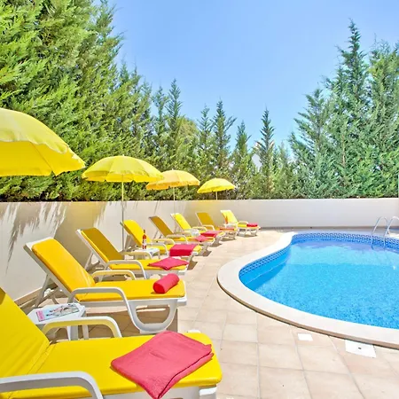 Villa In Albufeira With Private Pool & Beaches Вилла *
