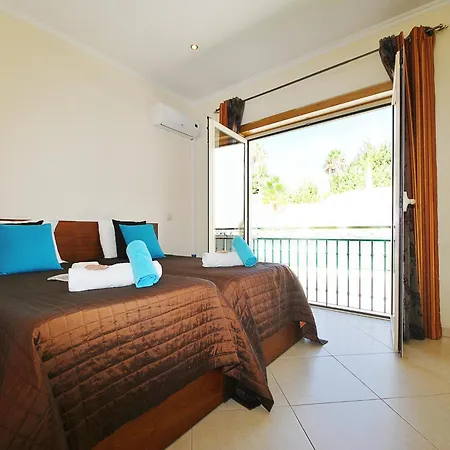 וילה Villa In Albufeira With Private Pool & Beaches אלבופיירה