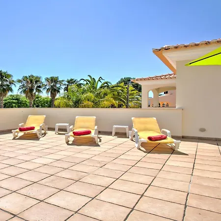Villa Villa In Albufeira With Private Pool & Beaches *