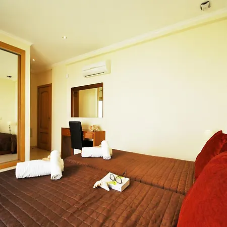 וילה Villa In Albufeira With Private Pool & Beaches